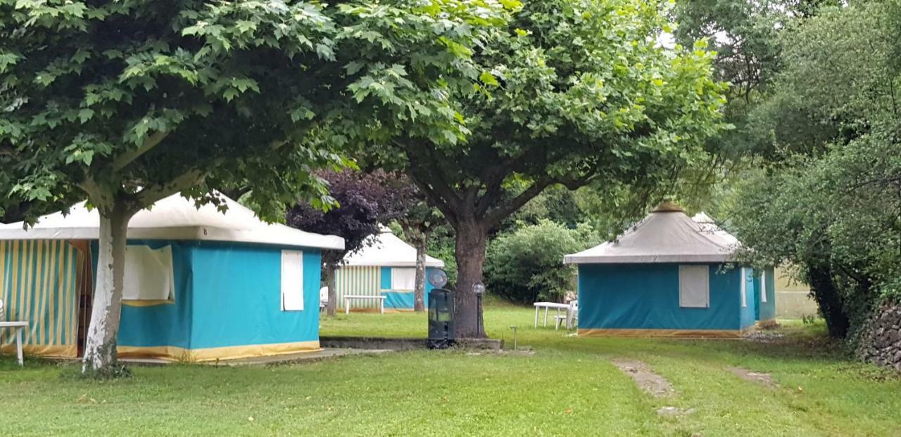 Bed & Breakfast Le Moulin D'onclaire Camping Et D'hotes
